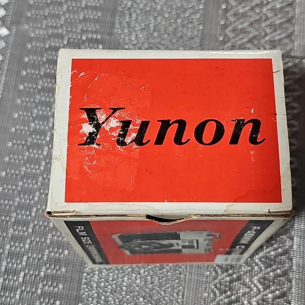 Vintage Yunon‎ LX-5 F-45MM 35mm Point & Shoot Camera Original Packaging & Case